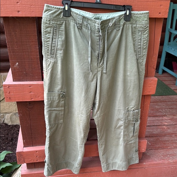 Eddie Bauer cropped, olive green, cargo Pants, Size 16 - Picture 1 of 8